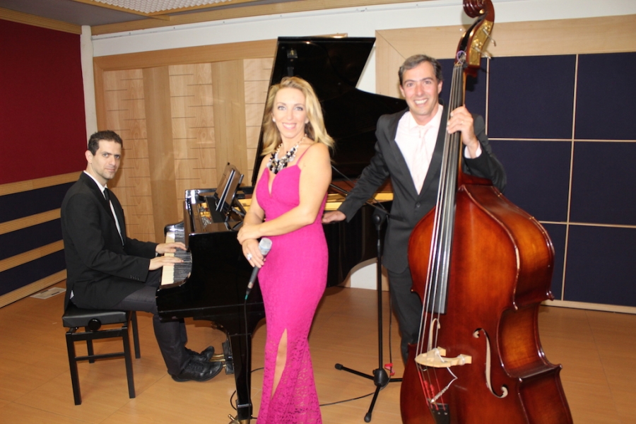 Carla&acute;s Jazz Trio