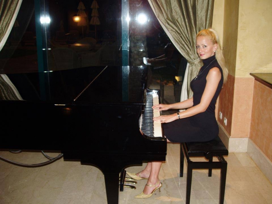 Elina